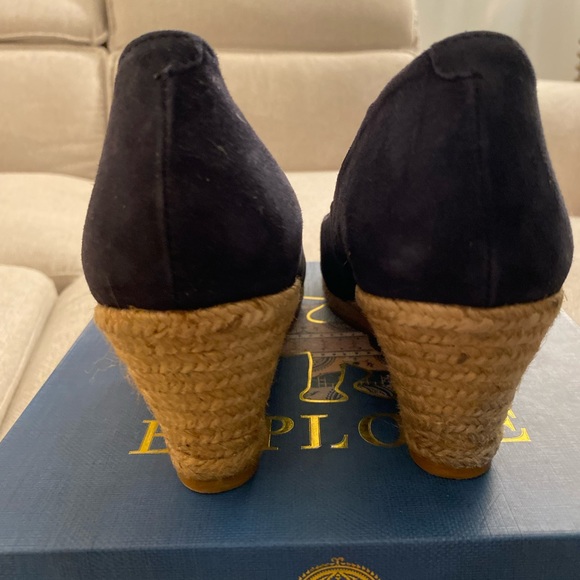 natural suede. Condition is like new. Size 39 EU - Picture 3 of 5